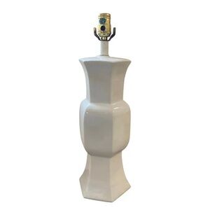 Mid 20th Century Ceramic Pagoda Lamp in White